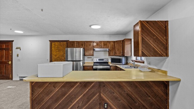 Foto del edificio - Spacious Home for Rent in Glenwood Springs – Great Location, No HOA!