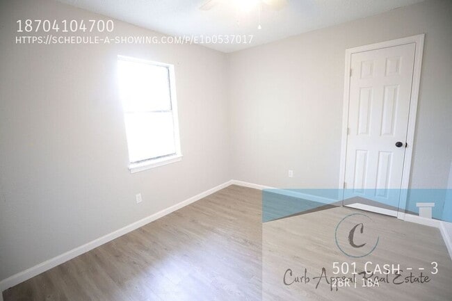 Building Photo - 501 Cash -