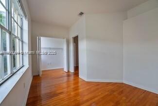 Foto del edificio - 1051 Meridian Ave