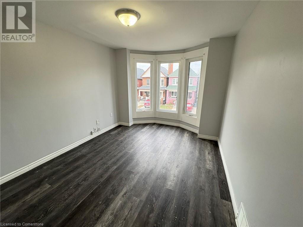 Primary Photo - 18 Barnesdale Ave N