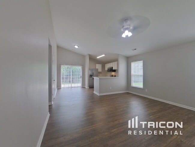 Building Photo - 6213 McIntyre Ridge Dr