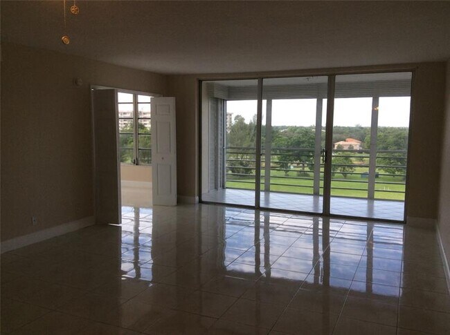 Foto del edificio - 3080 N Course Dr