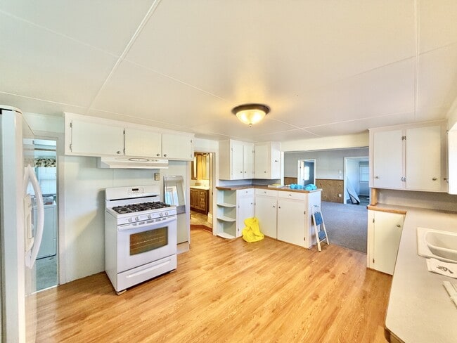 Foto del edificio - 2107 W Avalon Rd