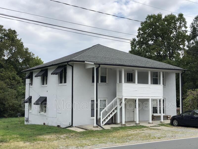 Building Photo - 311 Rogers Lake Rd