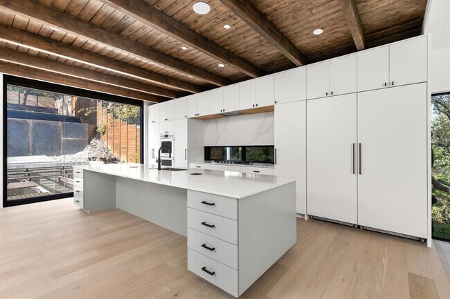 Foto del edificio - 1603 Chelsea Ln