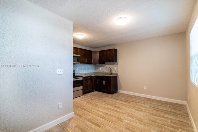 Foto del edificio - 601 S Flagler Ave