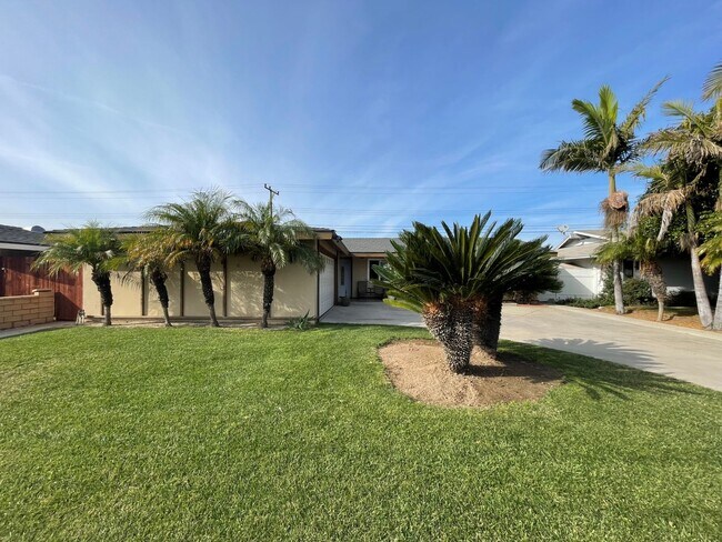 Foto del edificio - Quaint Oxnard Home with Nice Upgrades