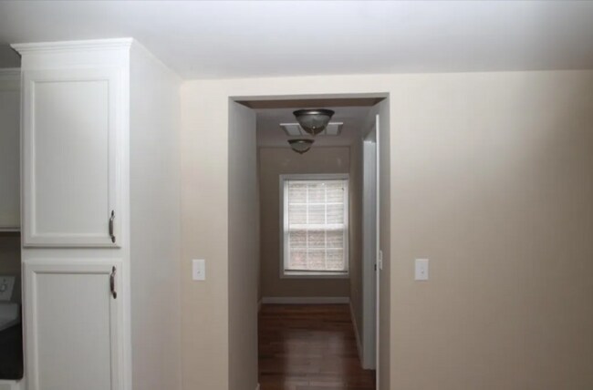 Foto del edificio - 3 BEDROOM HOME IN SENECA SC FOR RENT