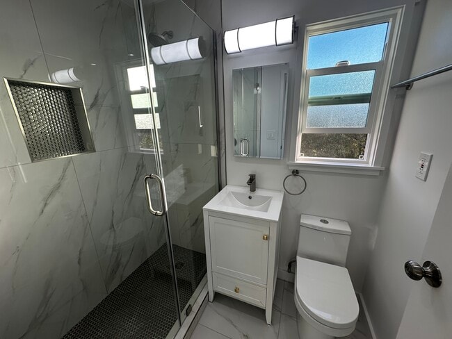 Building Photo - 4106 Terrace St