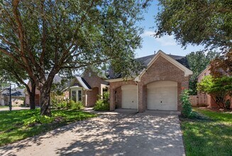 Building Photo - 21327 Pennshore Ln