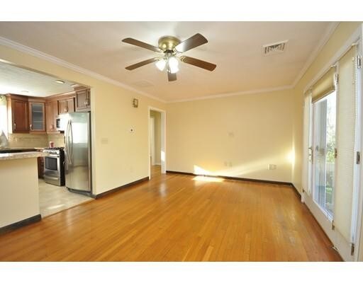 Foto del edificio - 34 Hunters Brook Rd