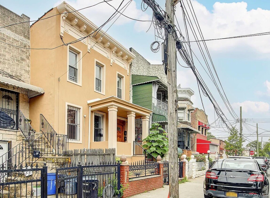 Foto principal - 576 Essex St