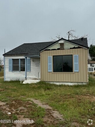 Building Photo - 4215 E 65th St