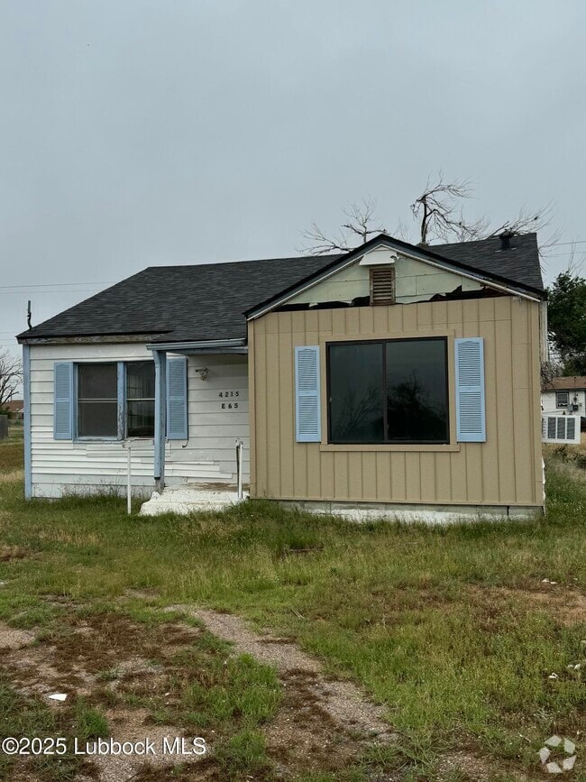 Building Photo - 4215 E 65th St