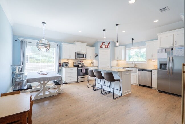 Foto del edificio - 81 Gatling Way