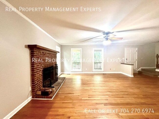 Building Photo - 9024 Highland Creek Pkwy