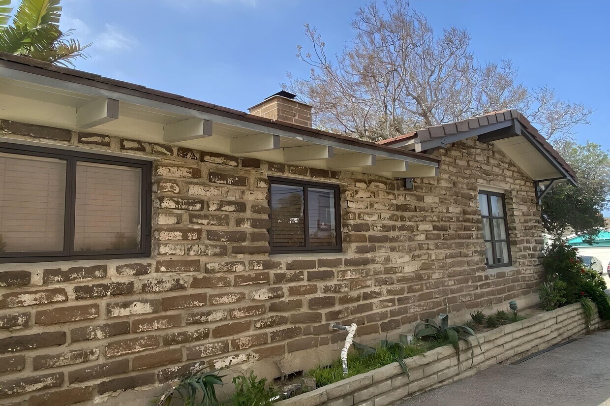 8304 Delgany Ave, Playa Del Rey, CA 90293 House Rental in Playa Del