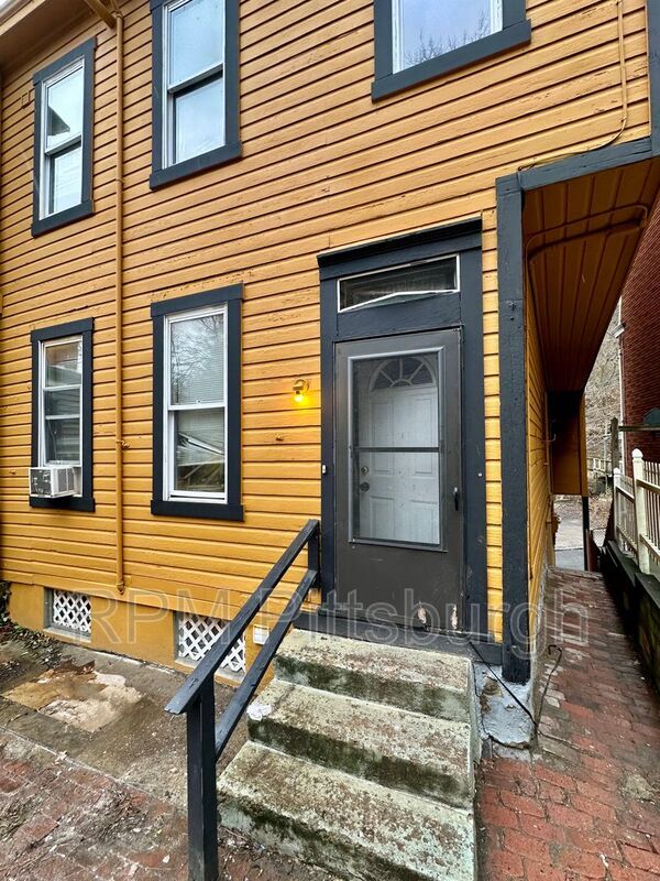38 Rostock St, Pittsburgh, PA 15212 House Rental in Pittsburgh, PA