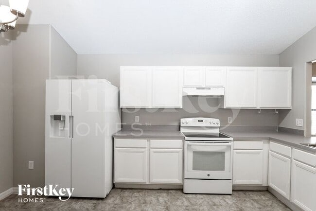 Building Photo - 756 Licaria Dr