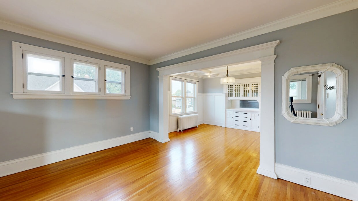 Photo - 1899 Selby Avenue Apartments