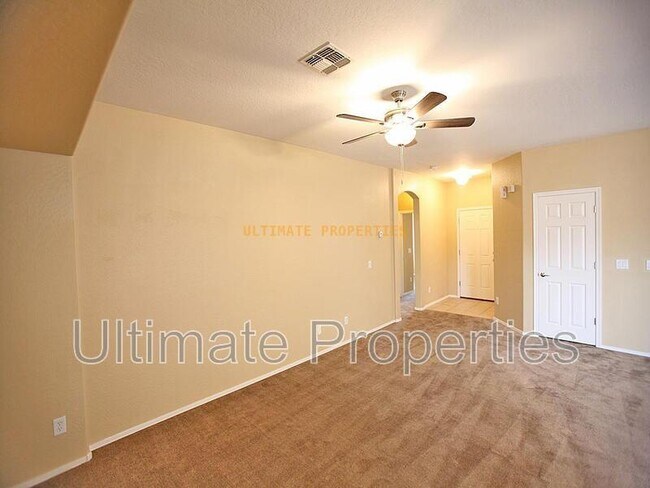Foto del edificio - 8847 W Hess St