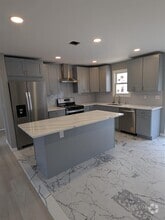 Building Photo - 5 Beaulieu Ct