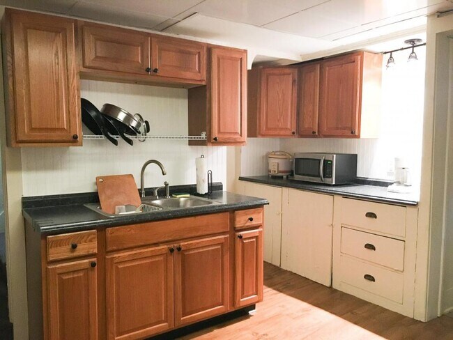 Foto del edificio - 112-114 Schuyler Place Ithaca