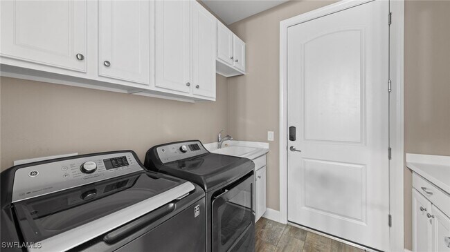 Foto del edificio - 14021 Fenwood Ct