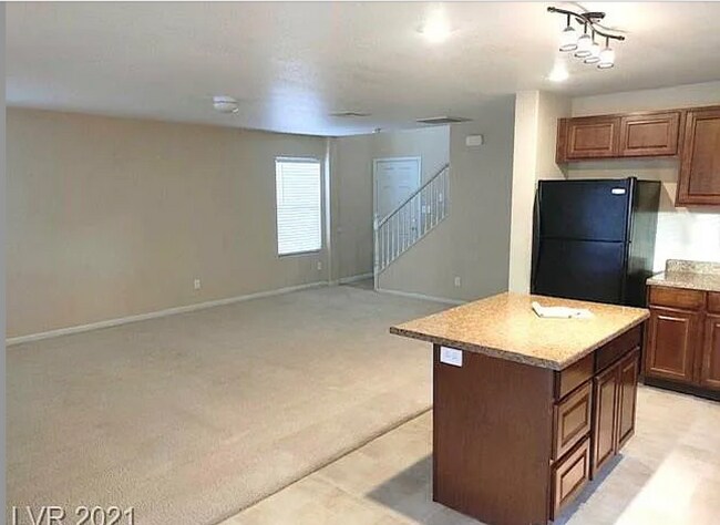Foto del edificio - Spacious and Open Floor Plan. 3 Bedroom 2....