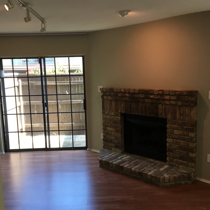 Fireplace / Patio - 5757 E University Blvd