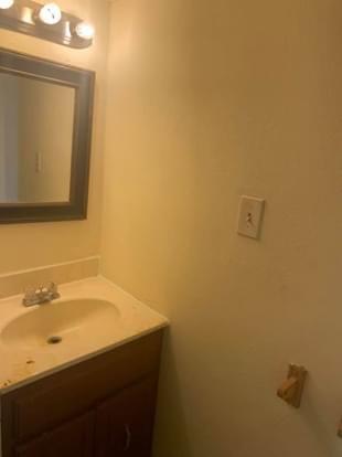 Building Photo - 1821 Self Circle, Apt. B