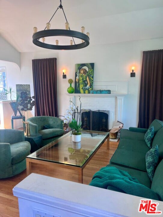 Foto del edificio - 8650 Olin St