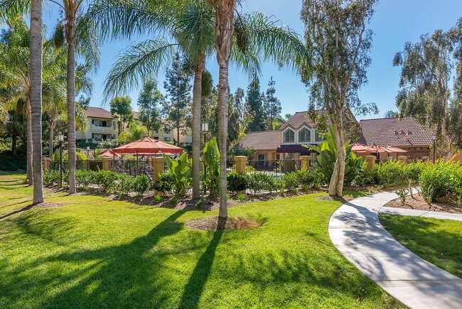 Building Photo - The Palms at Laguna Niguel