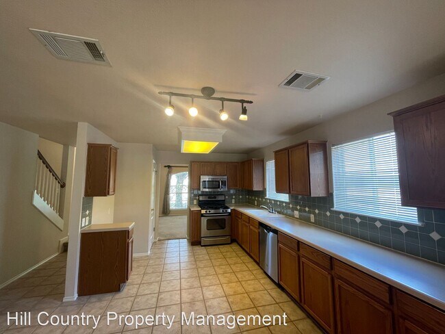 Foto del edificio - 4 br, 2.5 bath House - 5033 Cleves Street