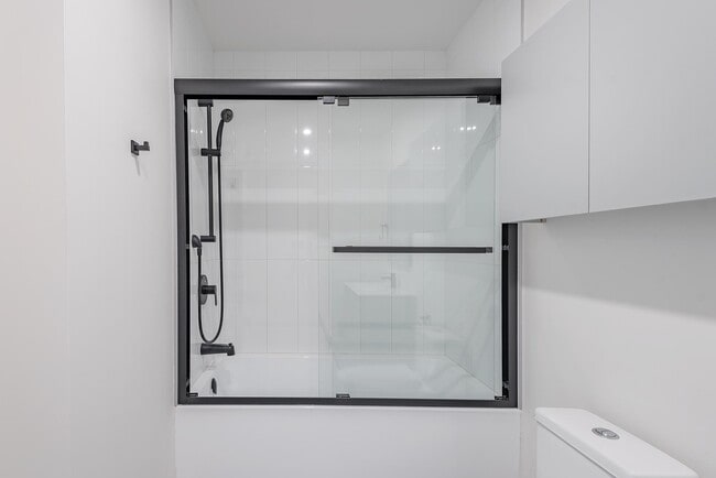 Building Photo - C207