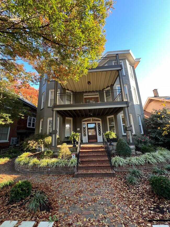Foto del edificio - 1233 Bardstown Rd