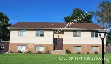 Building Photo - 1044 S York Rd