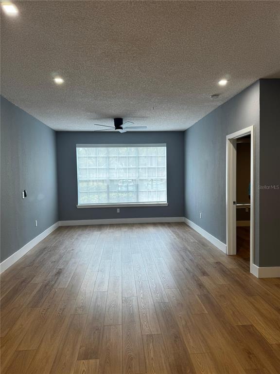 Building Photo - 13001 Mulberry Park Dr