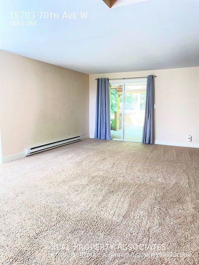 Foto del edificio - 15703 70th Ave W