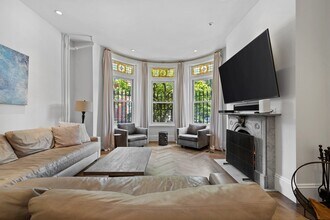 Building Photo - 117 St Botolph St