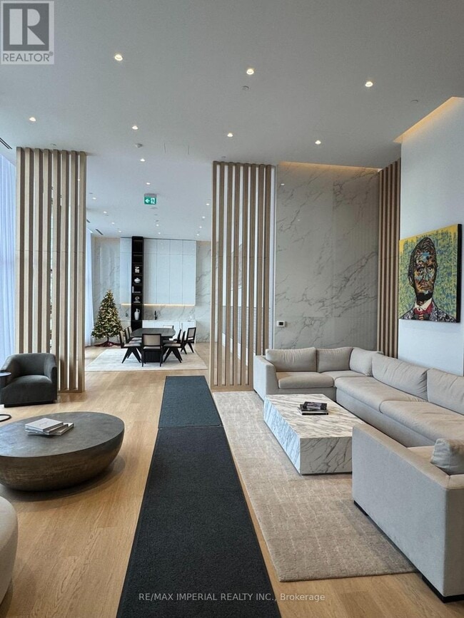 Building Photo - 3009 Novar Rd