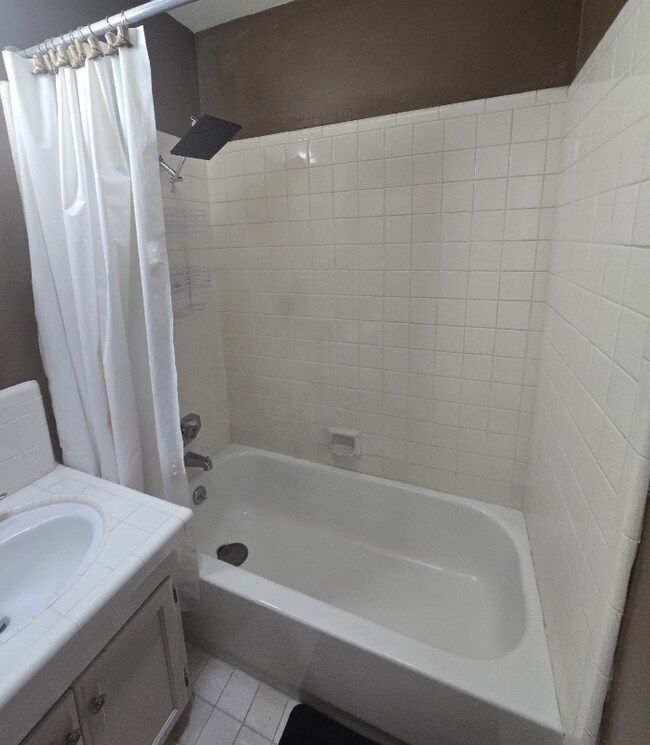 Foto del edificio - 2363 W Swain Rd