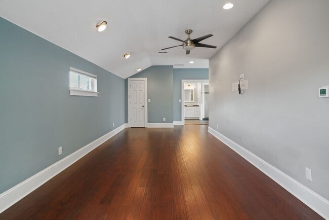 Building Photo - 2370 Elm St