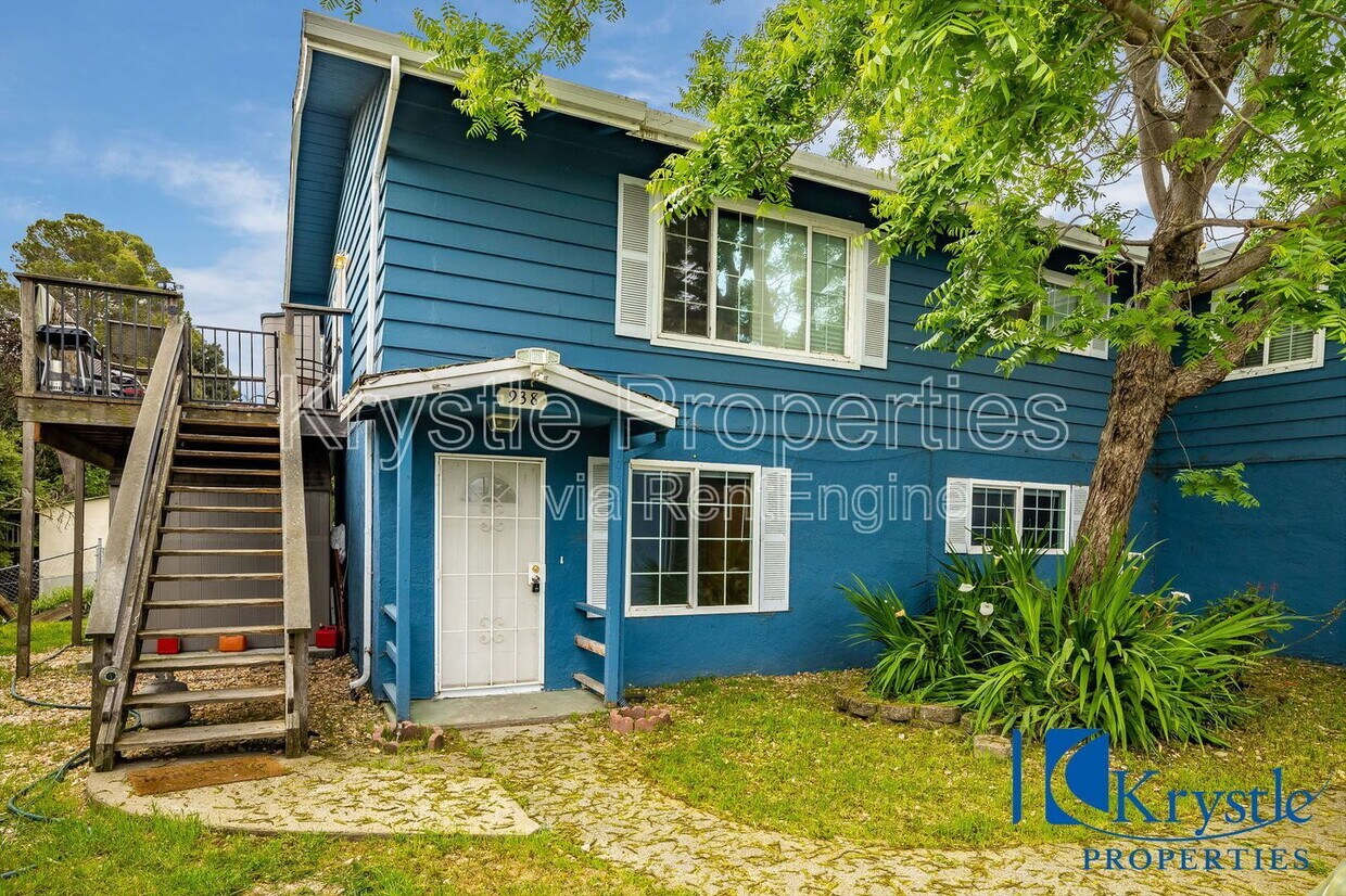 Foto principal - 938 Winchester St
