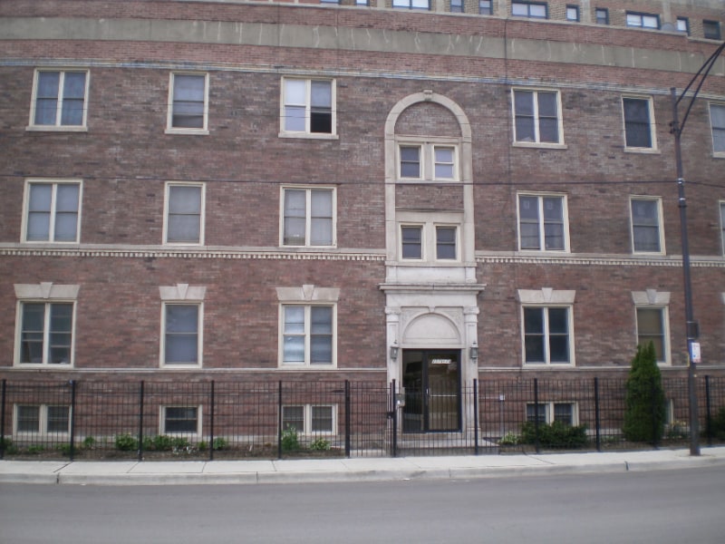 Photo - 6100 S Woodlawn Ave (Chicago, IL)