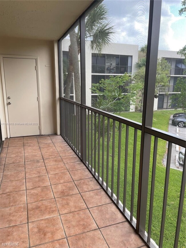Building Photo - 3 br, 2 bath House - 8005 SW 107th Ave Apt...