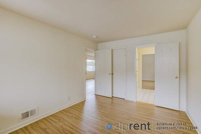 Foto del edificio - 1219 43rd Ave