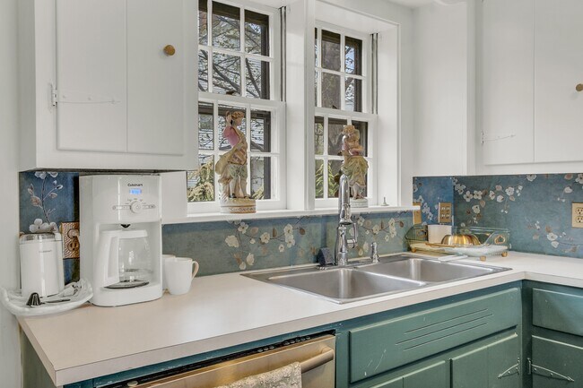 Kitchen, 1st floor - 205 Main St