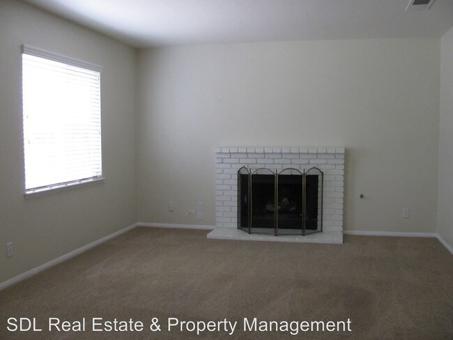 Building Photo - 22875 Windwood Ln