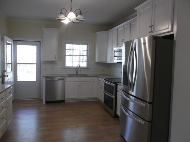 Large Kitchen - 133 Alex St